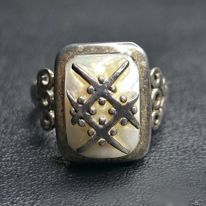 Sterling Silver 925 Mother of Pearl Statement Ring Size 7 Artisan Scroll Design