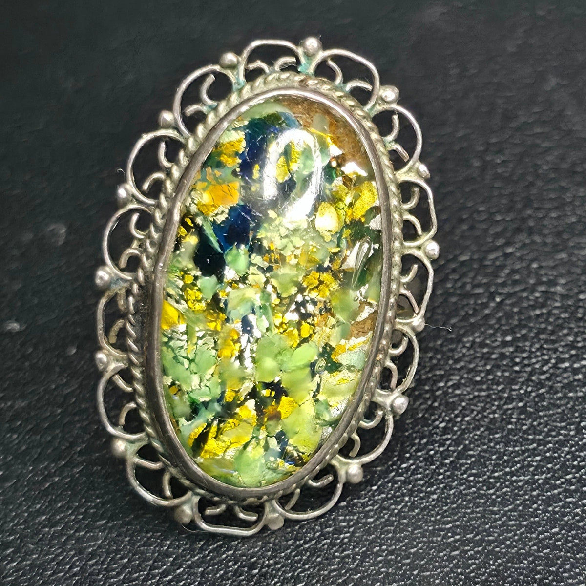 Sterling Silver Oval Filigree Ring Mottled Green/Yellow/Blue Cabochon Size 8 Vtg