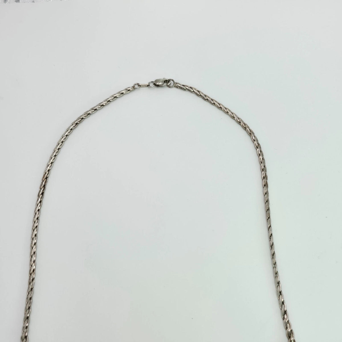 Vintage Heng Ngai 925 Sterling Silver V-Shape Necklace Genuine 1/2 Ct Diamond