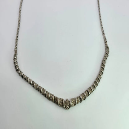 Vintage Heng Ngai 925 Sterling Silver V-Shape Necklace Genuine 1/2 Ct Diamond