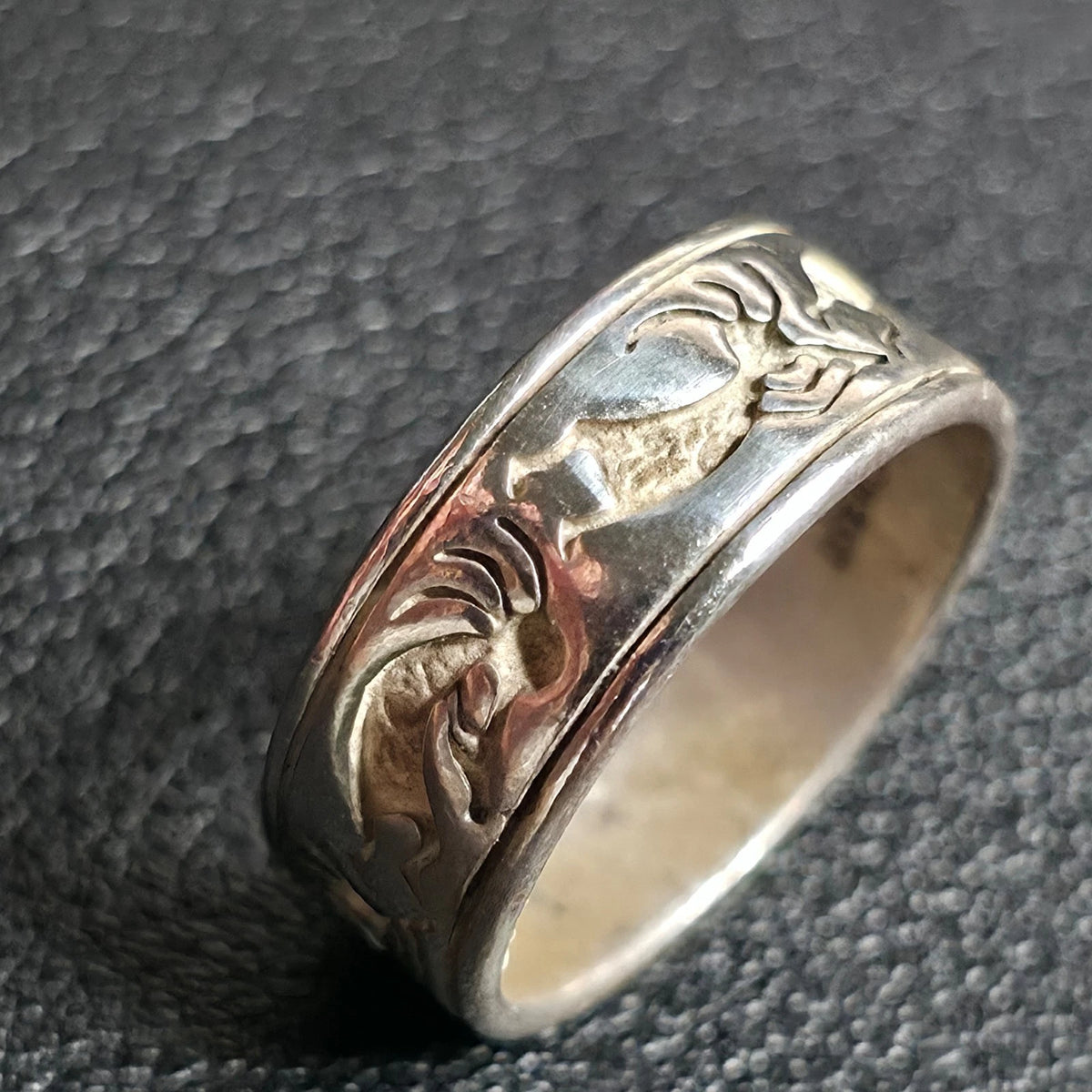 Sterling Silver Kokopelli Carved Floral Scroll Wide Band Ring 925 Sz 5.5