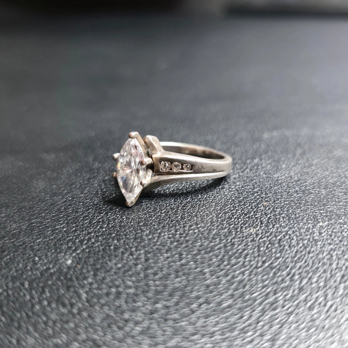 Sterling Silver Marquise Clear Stone Bypass Ring Size 8 Channel Set Accent Stone