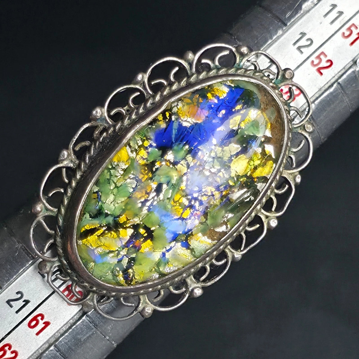 Sterling Silver Oval Filigree Ring Mottled Green/Yellow/Blue Cabochon Size 8 Vtg