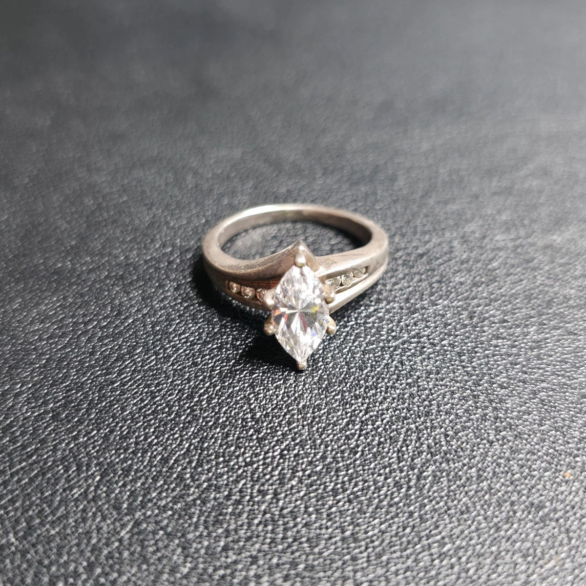 Sterling Silver Marquise Clear Stone Bypass Ring Size 8 Channel Set Accent Stone