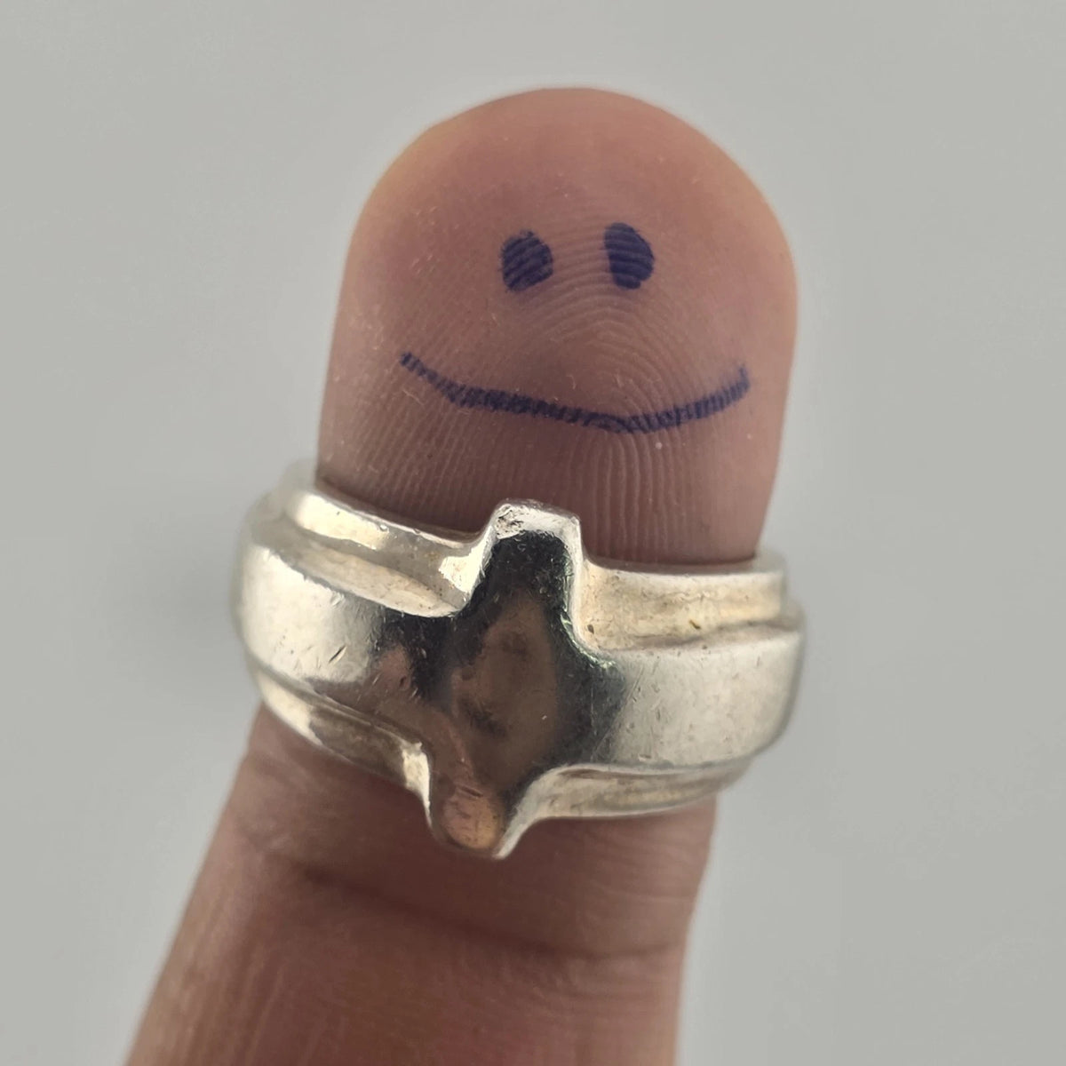 RLM Studio Robert Lee Morris Sterling Silver Cross Ring Size 7 Chunky 925
