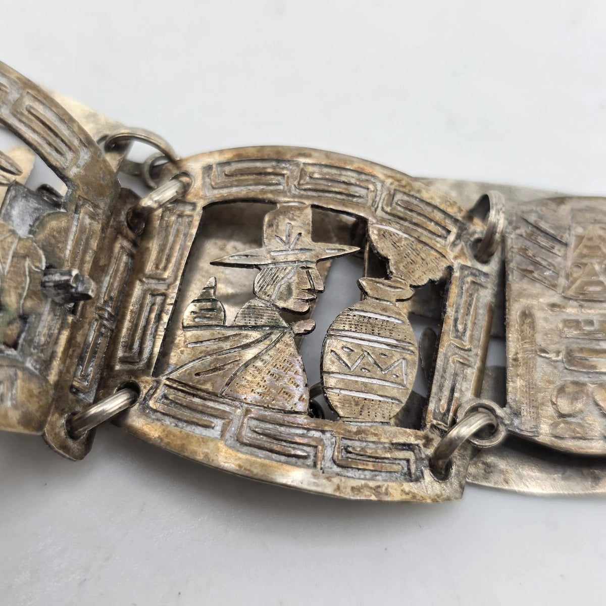 Vintage Sterling Peruvian Story Panel Link Bracelet Cultural Motif Design 15.5g