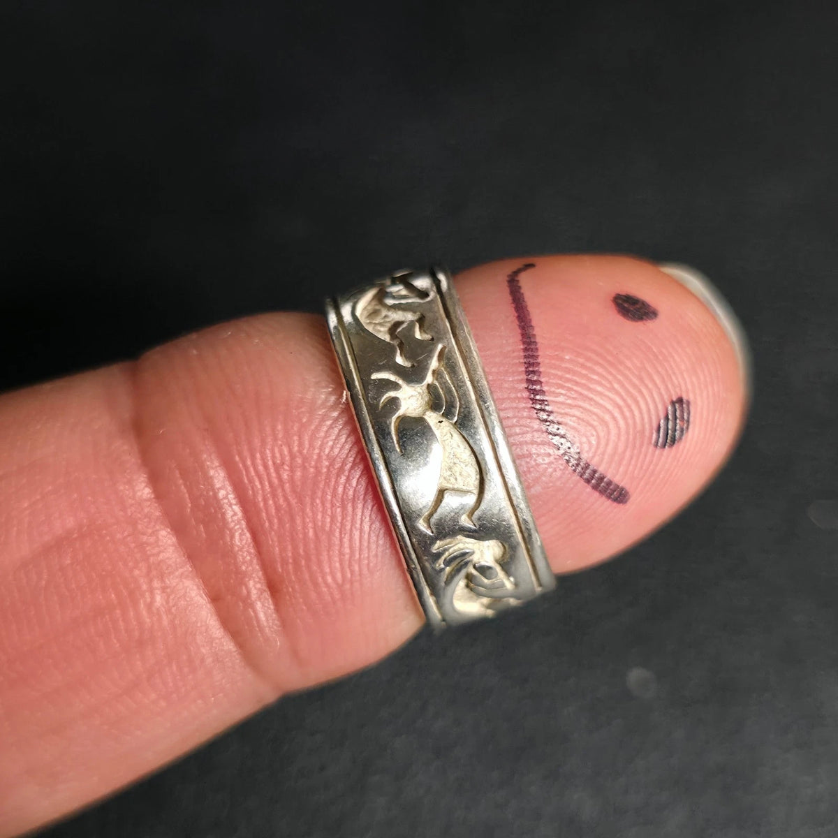 Sterling Silver Kokopelli Carved Floral Scroll Wide Band Ring 925 Sz 5.5