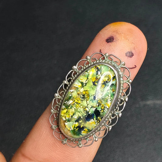 Sterling Silver Oval Filigree Ring Mottled Green/Yellow/Blue Cabochon Size 8 Vtg
