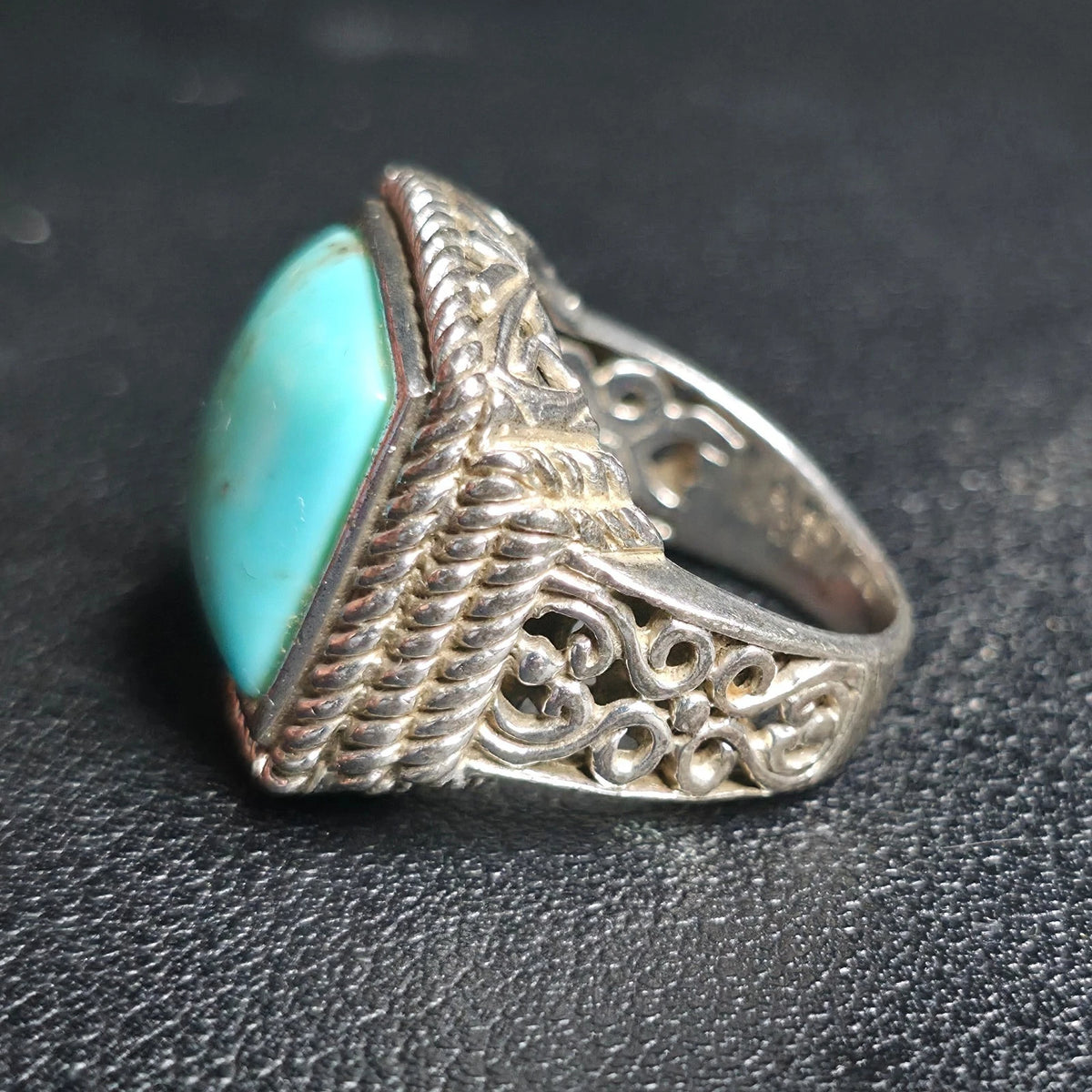 Vintage Sterling Silver Turquoise Ring Square Cabochon Rope Bezel Filigree Sz 6