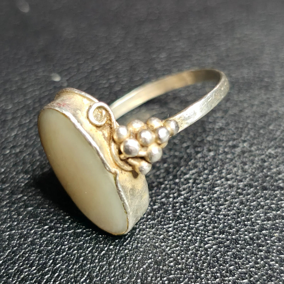 Sterling Silver 925 Milky White Oval Cabochon Ring 8.5 Statement