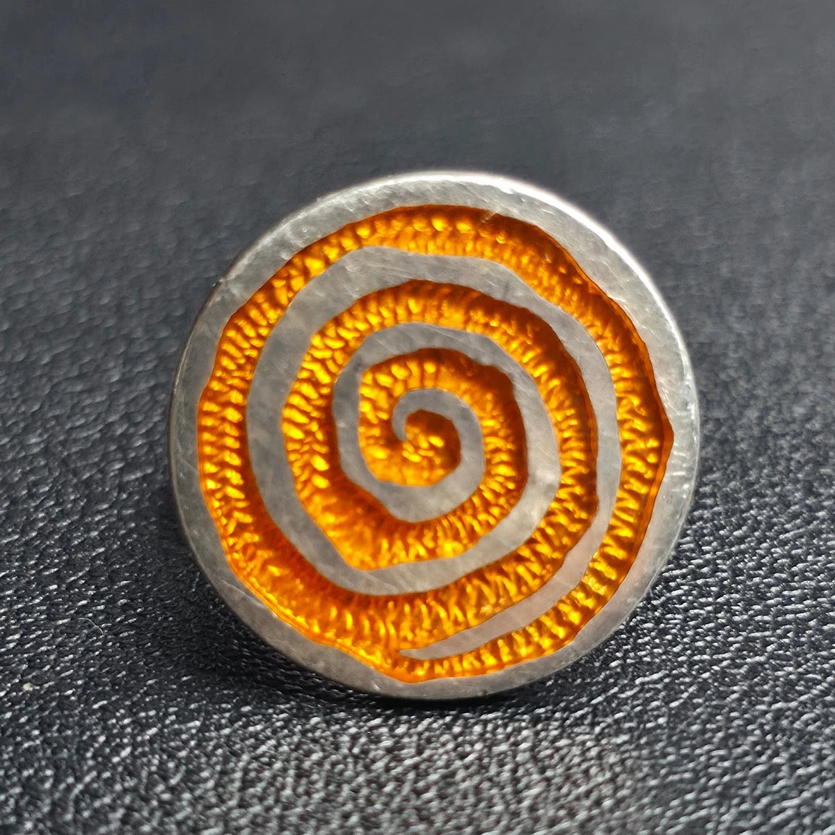 Sterling Silver Round Dome Ring Orange Spiral Inlay Sz 6 Tribal Style