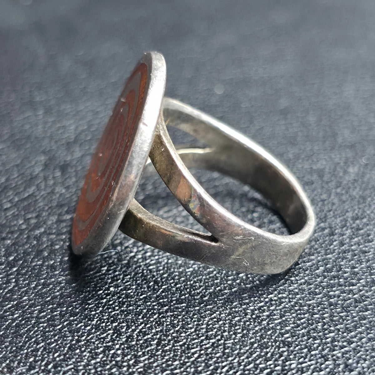 Sterling Silver Round Dome Ring Orange Spiral Inlay Sz 6 Tribal Style