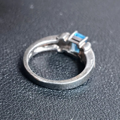 Avon Sterling Silver 925 Blue Stone Ring Size 8 Emerald Cut