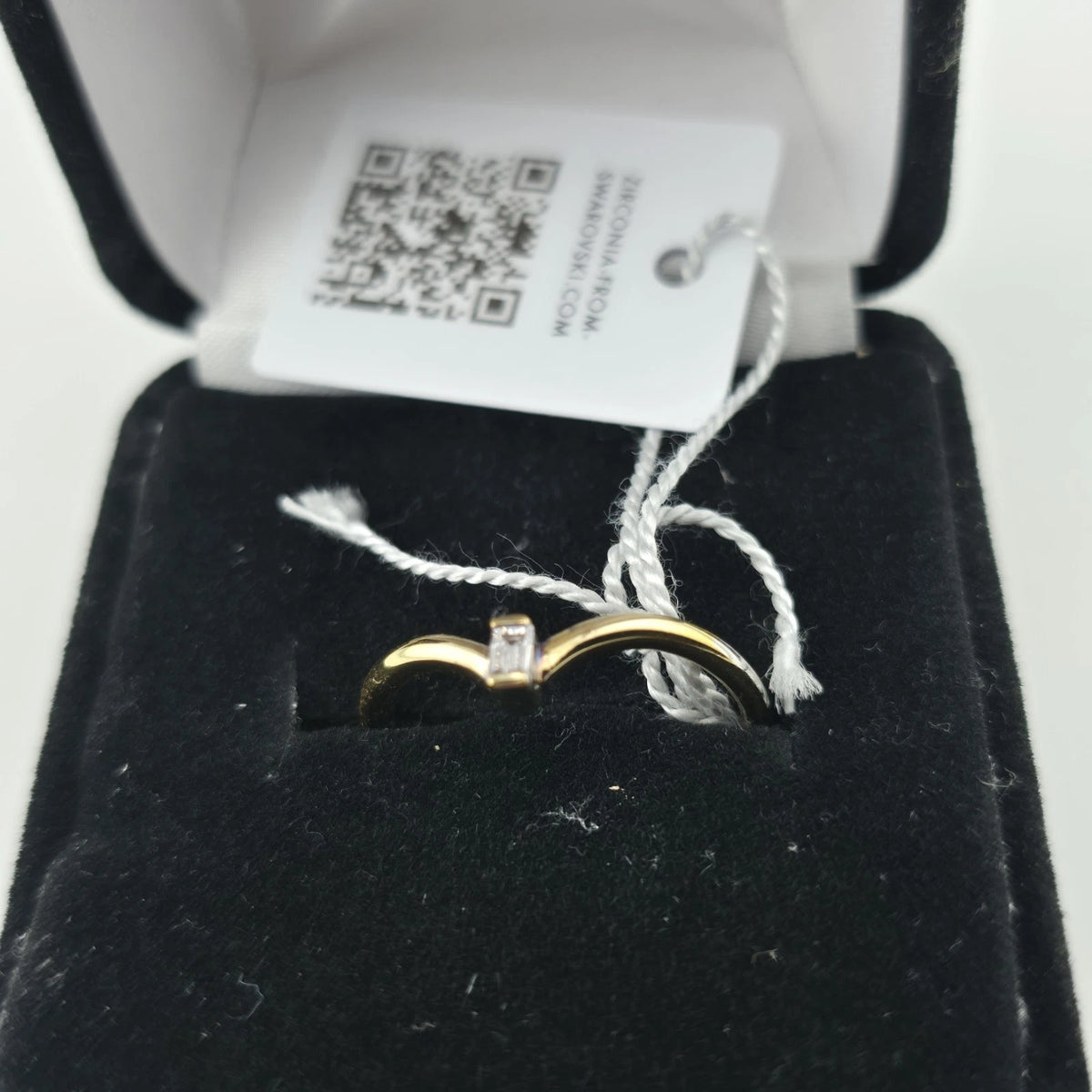 Avon 14K Gold Plated Over 925 Sterling Silver Swarovski Cz Peak Ring Size 8 New
